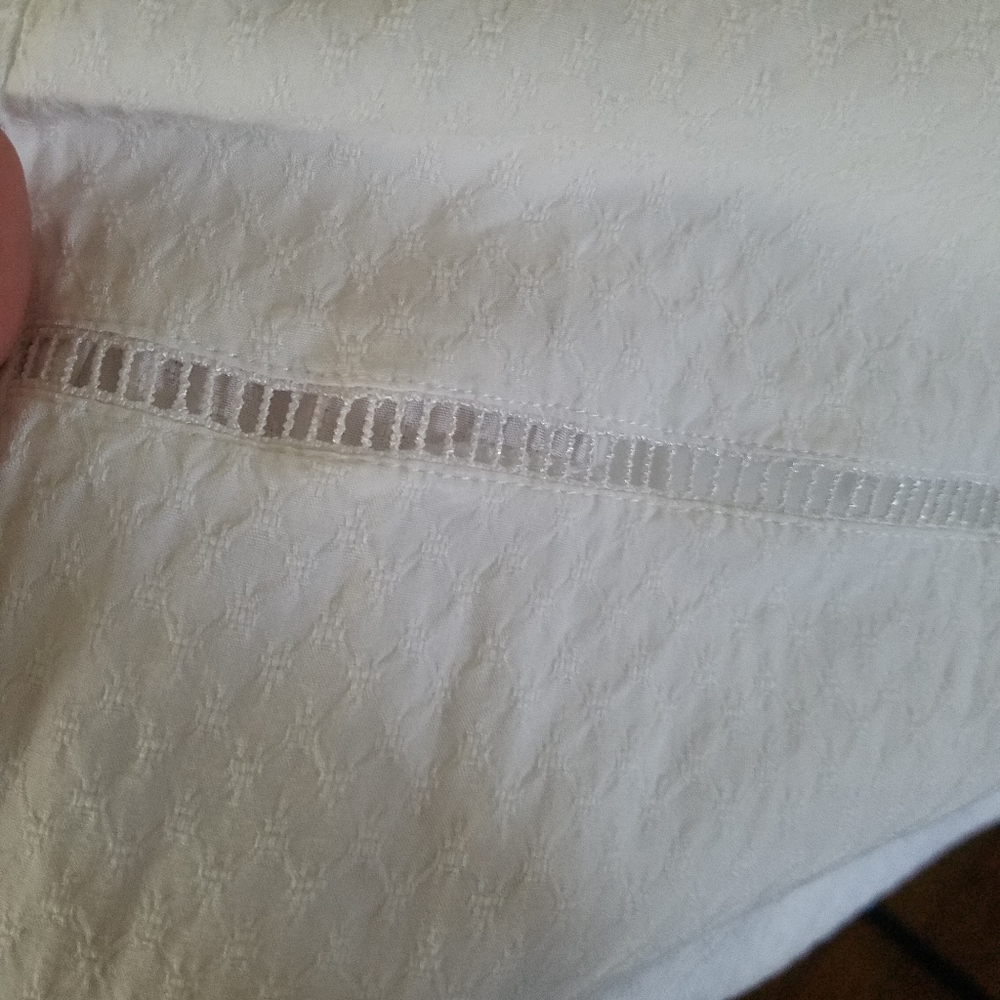 Banana Republic Tie Neck White Button Down Shirt - Picture 3 of 7